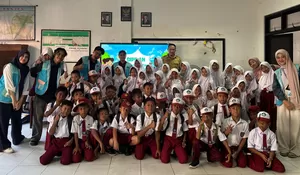 Ajarkan Anak Pilah Sampah Sambil Bermain, Mahasiswa IPB University Kenalkan Program SIPILAH di Desa Teluk