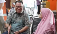 TASPEN Gerak Cepat ! 99% Peserta Pensiun Sudah Terima Gaji ke 13 di Hari Pertama Penyaluran
