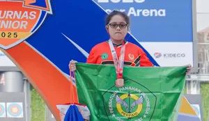 Prestasi Atlet Panahan Junior U-10 Puteri Kota Depok, Elsafa Nindya Putri Baihaqi : Bidikannya Meraih Perunggu pada Kejurnas Junior Panahan 2025