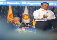 Mentan Amran Dorong Generasi Muda Jadi Pengusaha Tani Berpenghasilan Mapan, Beri Apresiasi Alumni Untad yang Sukses Kelola Lahan Pertanian 300 Hektare
