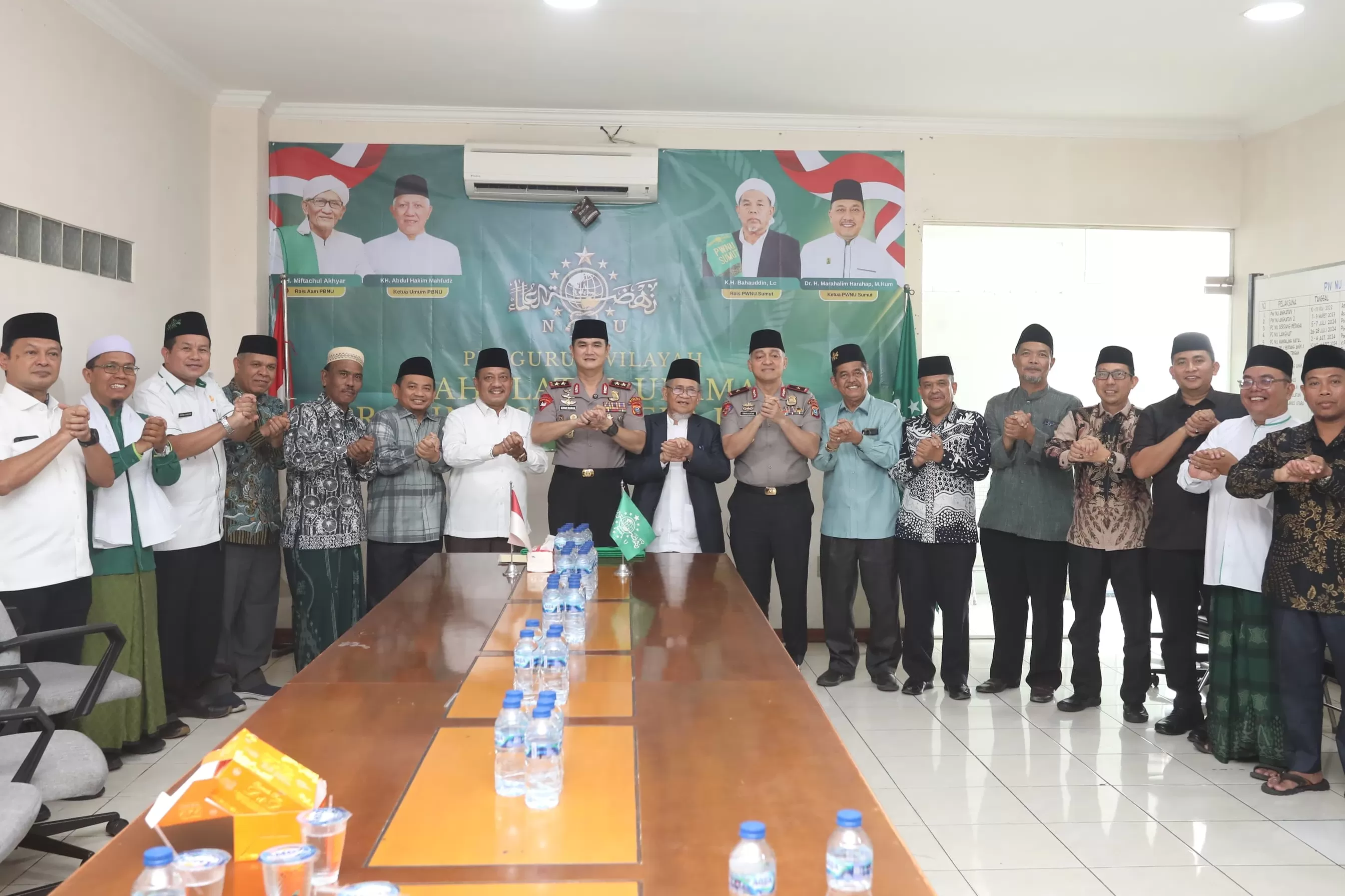 Kepala Kepolisian Daerah Sumatera Utara (Kapolda Sumut) Irjen Pol. Sonny Irawan, S.I.K., M.H. mengajak Nahdlatul Ulama (NU) dan seluruh elemen masyarakat memperkuat sinergi dalam menjaga keamanan dan  (Lie/Promedia)