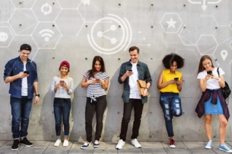 Iustrasi. Kelompok Milenial dan Gen Z punya perbedaan unik dalam berbelanja dan investasi