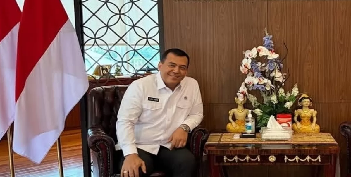 Wamen Imipas, Silmy Karim, menyerahkan diri ke KPK setelah kabar OTT di lingkungan Imigrasi Jakarta Barat. (Instagram/silmykarim)