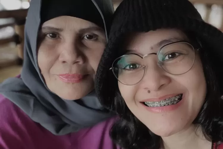 Mita The Virgin kehilangan sosok ibunda tercinta pada bulan Juni 2025 (Foto: Gorajuara/ Instagram/ @mitathevirgin)