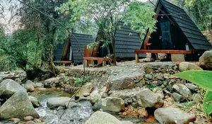 Luwihaja Hill, Glamping Tepi Sungai di Bogor yang bikin Kamu Auto Nyebur!