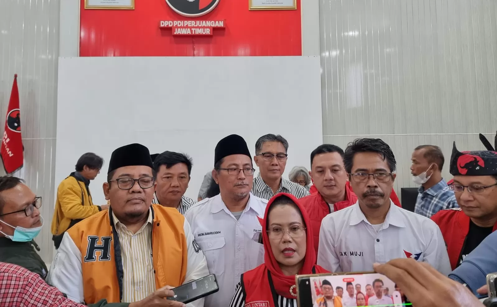 Umumkan Mahfud MD Sebagai Cawapres Ganjar, PDIP Jatim Optimis Raih ...