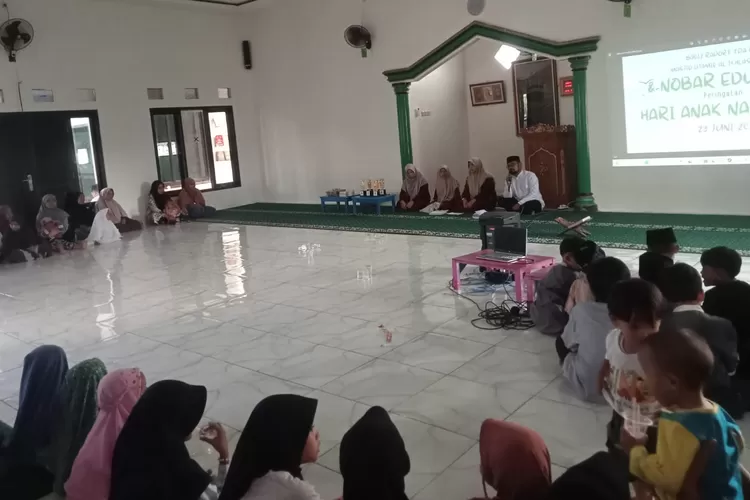 Hari Anak Nasional di Masjid Djami Al Ikhlas Cogreg (Jalil/Bogor Times)