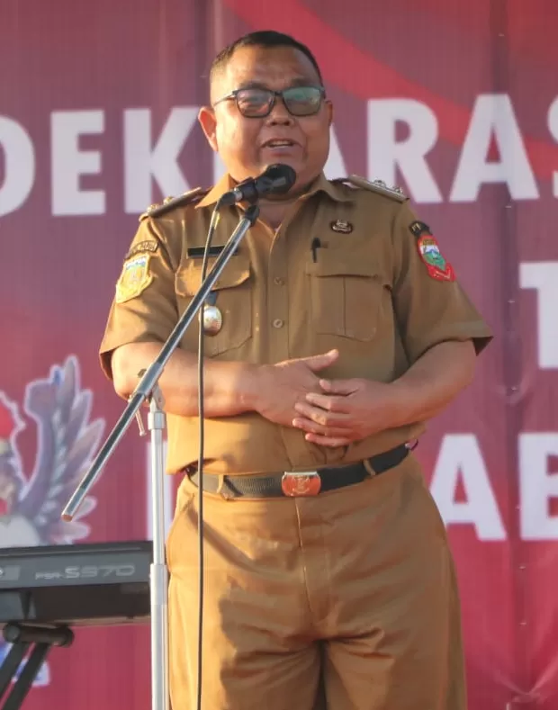 Wakil Bupati Kabupaten Keerom, Wahfir Kosasih saat sambutan pada deklarasi kampanye damai yang berlangsung di Lapangan Arso Swakarsa, Selasa (24/09/2024). Musatakim Ali/Cepos Online