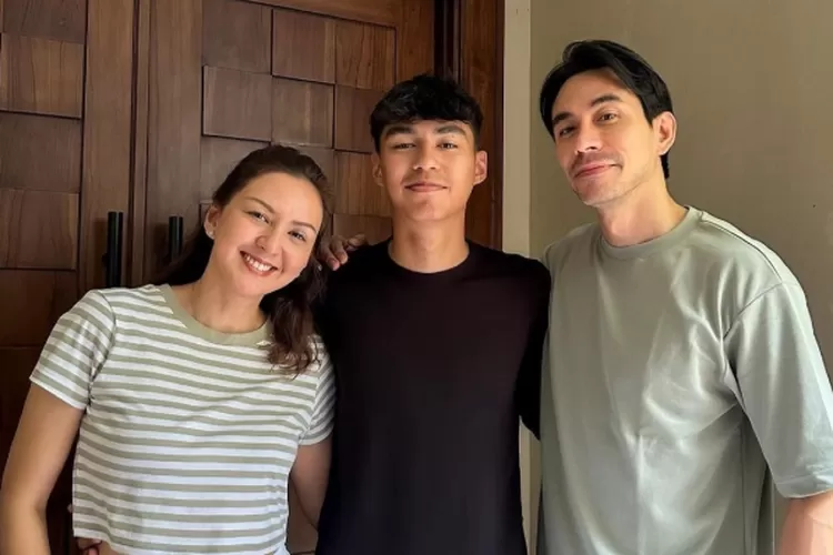 Donna Agnesia Ceritakan Tantangan Dampingi Anak Sekolah Sepak Bola di Portugal