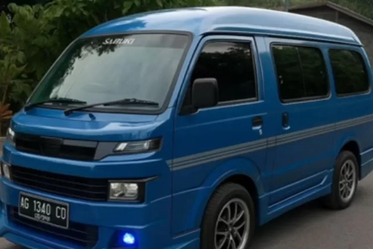 Modifikasi Suzuki Carry 1000 untuk tampil elegan dan sporty adalah kombinasi dari desain yang memadukan kesan profesional dan dinamis. (Tangkapan Layar YouTube Jet Dunk)