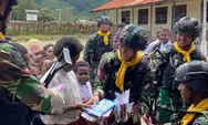 Satgas Yonif Raider 300 Siliwangi Bantu Anak-anak Papua Meraih Impian dan Cita-cita