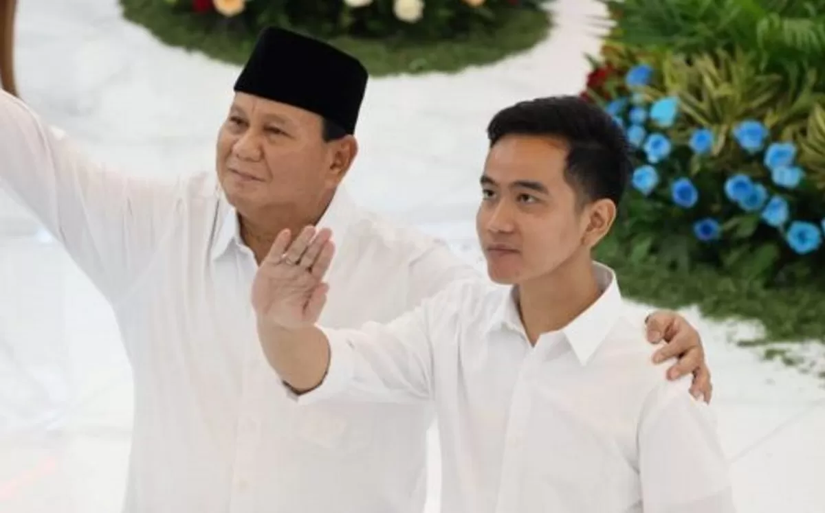 Hasil survei, kepuasan masyarakat akan kinerja pemerintahan Presiden RI Prabowo Subianto dan Wakil Presiden RI Gibran Rakabuming Raka mencapi 72,2 persen.  .