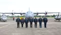 Jokowi, Prabowo, dan Pejabat Militer Kenakan Jaket Bomber Keren Saat Serah Terima Pesawat C-130J Super Hercules
