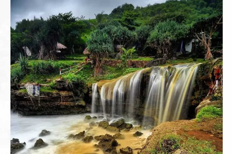 5 Rekomendasi Pantai Instagramable Di Gunung Kidul Jogja: Punya View ...