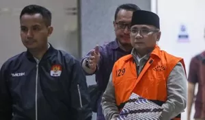 Biodata Mantan Menteri Agama Yaqut Cholil Qoumas, Kini  menjadi Tersangka  Kasus Korupsi Pengalihan Kuota Haji Tahun 2024