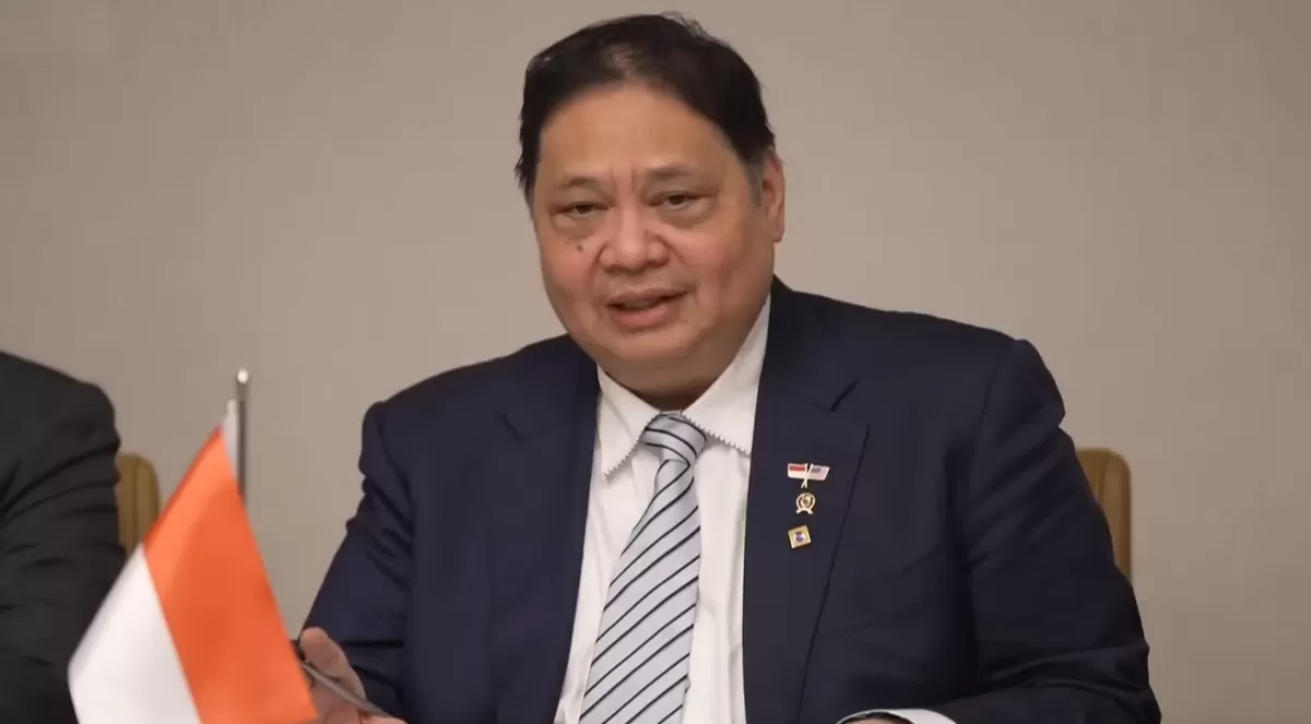 Menteri Koordinator Bidang Perekonomian Republik Indonesia Airlangga Hartarto Klaim Ekonomi Indonesia Tangguh di Tengah Gelojak Global, Jauh Beda dari 1998 dan Bandingkan Defisit Anggaran Negara Lain (Kalimantansatu.com/Dok. Tim Media Presiden Prabowo Subianto)