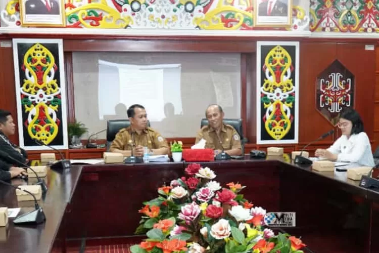 Pemkab Mura menggelar Rakor dan Evaluasi Mitra Pelaksanaan Program Makan Bergizi Gratis (MBG) bersama Satgas Percepatan MBG, Selasa (22/10/2025). (foto : Diskominfo SP)