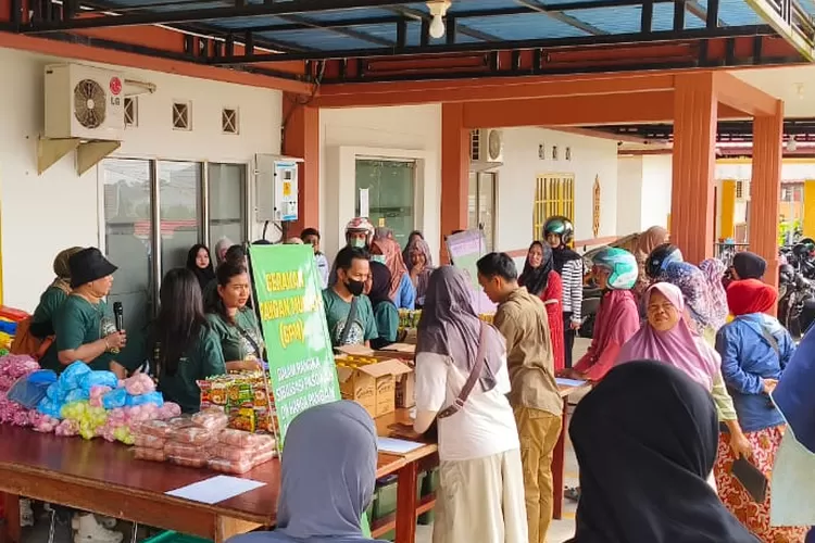 DKP Murung Raya Gelar  Stabilisasi Harga Pangan murah (foto ; Fad/kalteng lima)