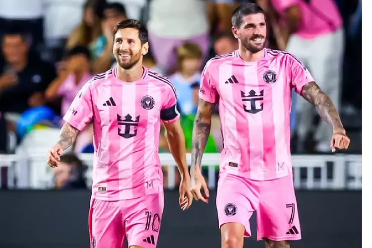 Messi bersama De Paul menebarkan kegembiraannya bisa bawa Inter Miami Juara MLS Cup 2025 (Foto: X/Messi)