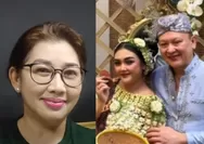 Ari Sigit pamer istri baru, Rika Callebaut isyaratkan masih tarawih bareng di Ramadhan kemarin, warganet: Ini mah poligami? 