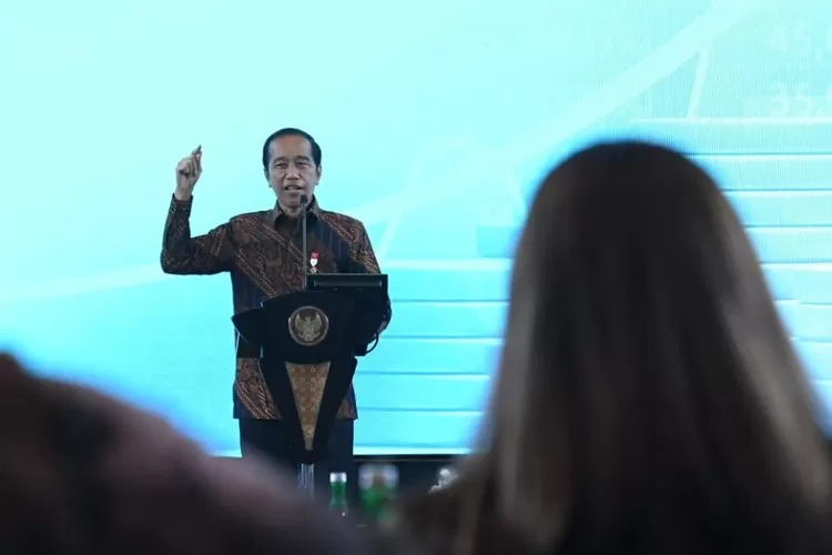 Ilustrasi. Presiden Jokowi tegas membantah rumor 15 menterinya akna mundur di bulan politik ini. 