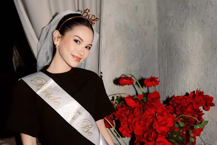 Alyssa Daguise akan menikah dengan Al Ghazali pada bulan Juni 2025 (Foto: Gorajuara/ Instagram/ @alyssadaguise)