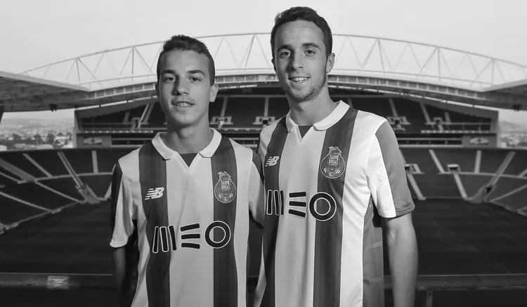 Pesepakbola Andre Silva dan Diogo Jota meninggal dunia setelah mengalami kecelakaan mobil.