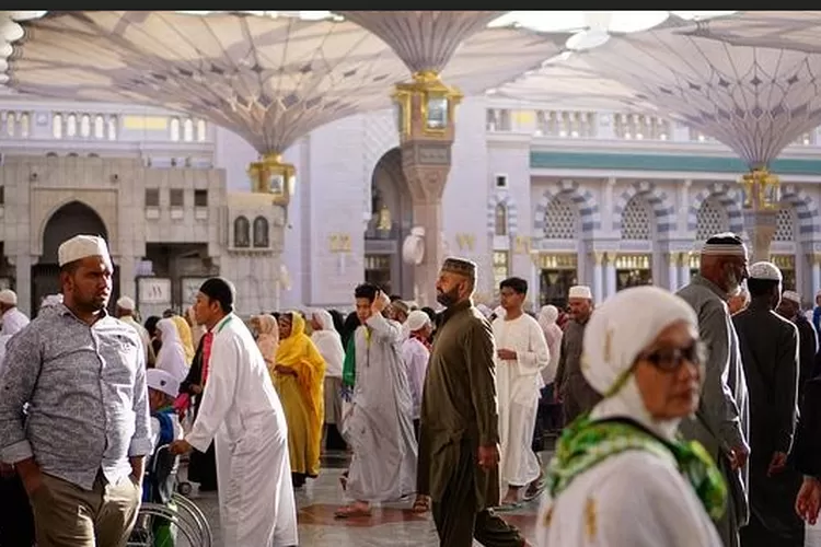 Idul Adha 2023 Lebih Utama Mana Sholat Ied Di Masjid Atau Di Lapangan