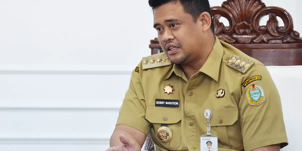 Gubernur Sumut Bobby Nasution menerima kunjungan kerja Wakil Menteri Pendayagunaan Aparatur Negara dan Reformasi Birokrasi Purwadi Arianto di Ruang Kerja Lantai 10 Kantor Gubernur Sumut Jalan Diponegoro Kota Medan, Senin (23/2/2026).