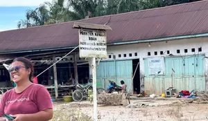Menilik Klinik Bidan Nova Monica: Dulu Menolong, Kini Ditolong Dalam Banjir Bandang Tapanuli Selatan