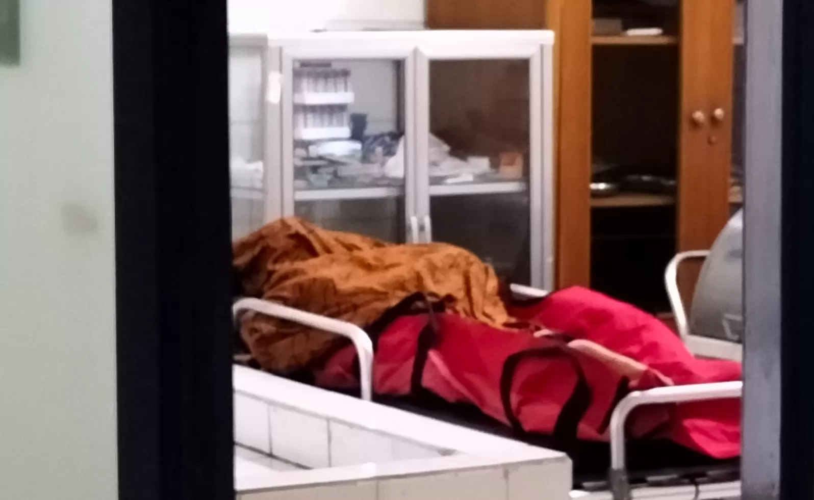 Jenazah korban tertabrak kereta api di Cibadak Sukabumi  (Isep Panji )