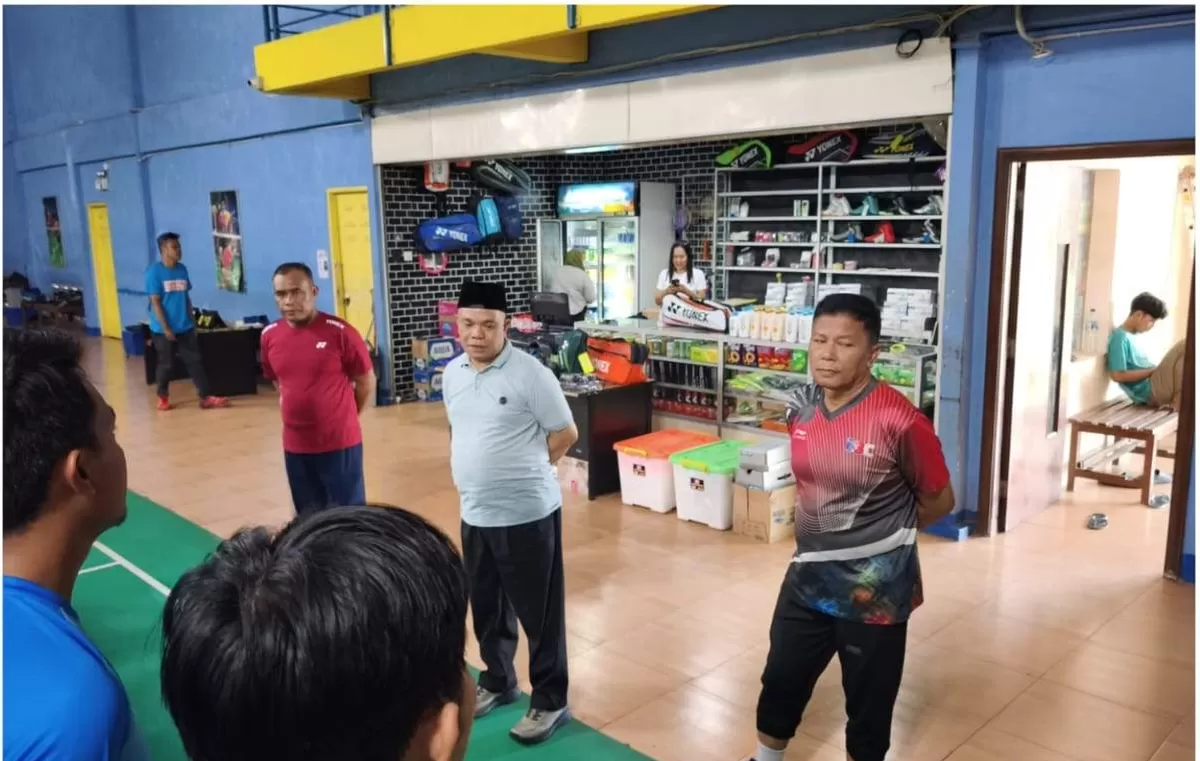 Kepala Kantor Kemenag Kota Batam, H. Budi Dermawan, menyemarakkan Hari Ulang Tahun (HUT) ke-81 Republik Indonesia. (Kemenag Kota Batam )