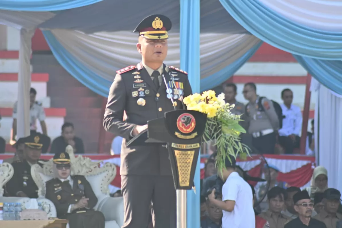 Kapolres Cianjur AKBP Alexander Yurikho Hadi di momen Hari Bhayangkara ke-80. (FOTO: Ist)