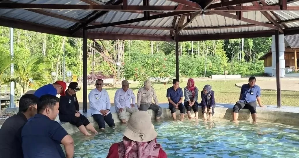DIKEMBANGKAN: Tahun ini Disbudpar Berau melanjutkan pengembangan destinasi Air Panas Asin Pemapak dengan anggaran Rp 3,5 miliar. (IZZA/BERAU POST)