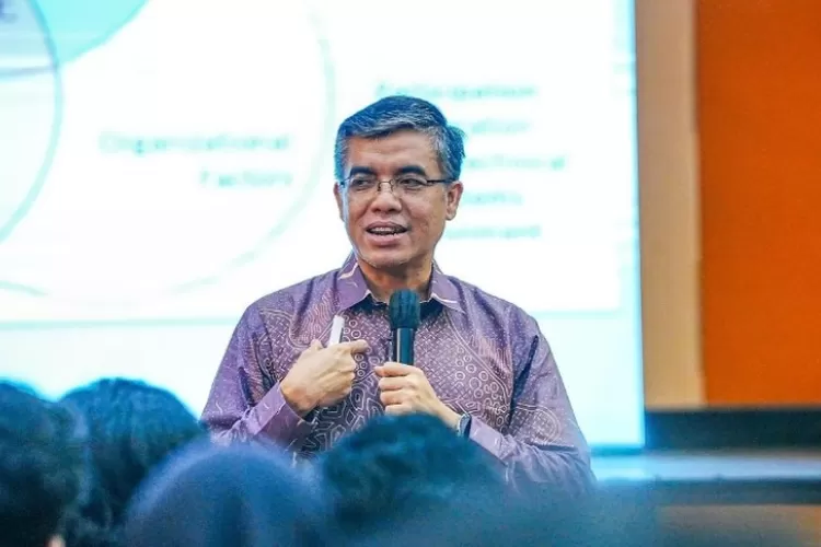 Menakar RI Yassierli 