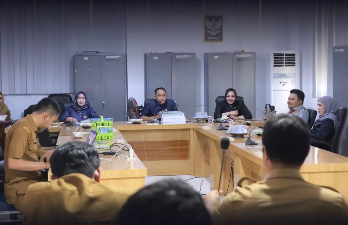 Komisi IV DPRD Bulukumba menggelar RDP terkait nasib guru yang tidak terakomodir dalam PPPK PW.