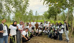 Dari Pakaian, Buku, hingga 29.000 Pohon: PNM Perluas Makna Pemberdayaan di Masyarakat Akar Rumput
