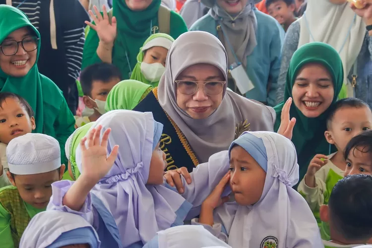 Anggota Komisi V DPRD Provinsi Jawa Barat (Jabar), Ely Farida. (RADAR DEPOK)