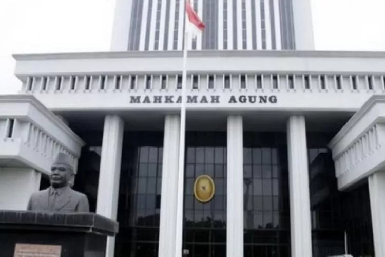 Mahkamah Agung Batalkan Vonis Bebas 2 Terdakwa Kasus Kanjuruhan Yaitu ...