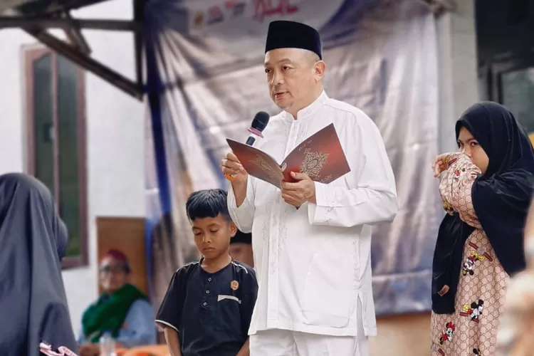 Pimpinan AQL Islamic Center Ustaz Bachtiar Nasir