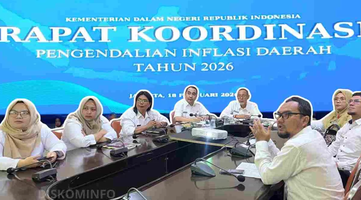  Pemko Tanjungpinang saat mengikuti rakor Pembahasan Langkah Konkret Pengendalian Inflasi di Daerah bersama Kemendagri.