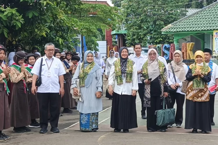 Pelaksanaan kunjungan langsung dari Tim Penilai Lomba SRA tingkat Kota Depok.  (ANDIKA EKA/RADAR DEPOK)