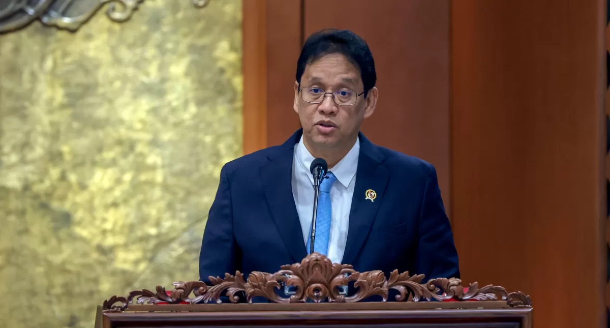 Menteri Keuangan Purbaya Yudhi Sadewa memberikan tanggapan resmi pemerintah atas pandangan umum seluruh fraksi DPR RI dalam Rapat Paripurna DPR RI ke-3 Masa Persidangan I Tahun Sidang 2026-2027 di Gedung Nusantara II, Jakarta, Kamis (27/8/2026). (Dok. DPR RI)