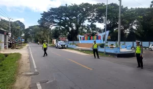 Antisipasi Lonjakan Pengunjung, Ditlantas Polda Sultra Intensifkan Pengamanan dan Pengaturan Lalu Lintas di Pantai Nambo