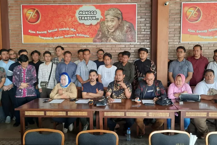 Pengangkatan Dr Bambang Tri Bawono &amp; Dr Ja&rsquo;far sebagai Pengurus YBWSA, Alumni Unissula Gelar Syukuran