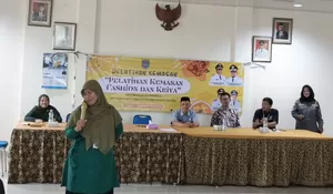 UMKM Mampang Depok Dilatih Kemas Produk dengan Cantik