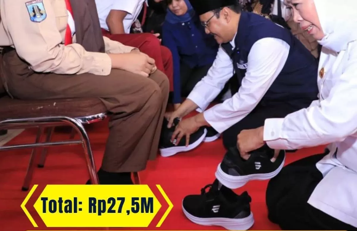 Dugaan mark up harga sepatu (Twitter @regar_op0sisi)