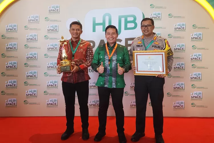 Kota Semarang Terbaik se-Indonesia di Bidang Penyelenggaraan Transportasi