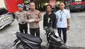 Polsek Pancoranmas Kembalikan Motor Korban Pencurian di Depok : Tukang Ojek Ini Kembali Tersenyum 
