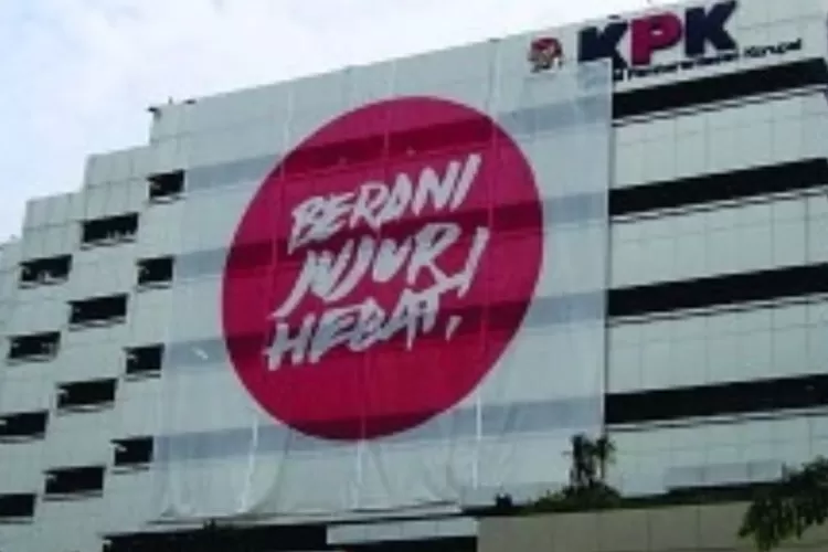 KPK diminta mendalami proyek PLTU Cirebon 2 yang melibatkan Bos Hyundai dalam pusaran suap.